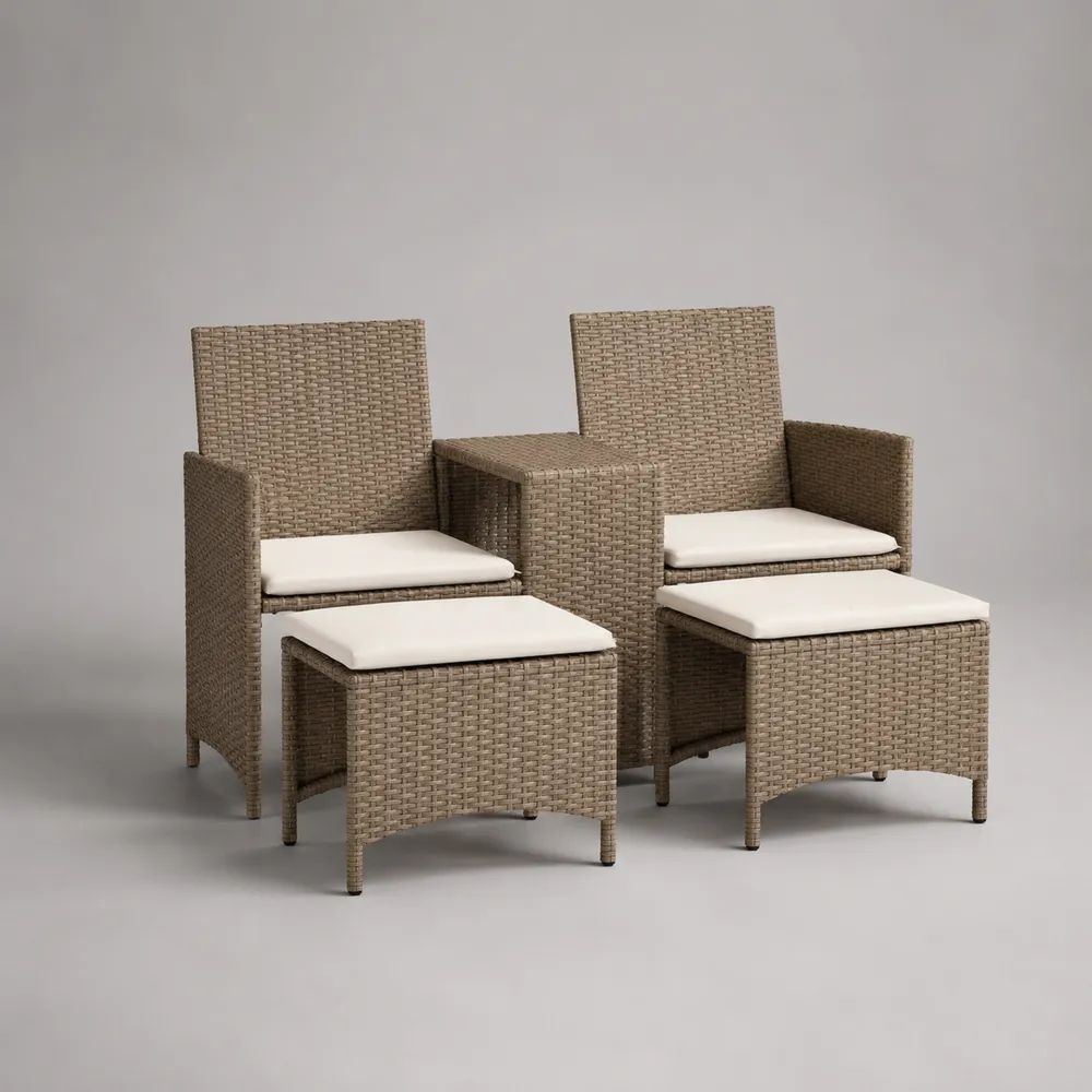 Set salotto da giardino 5 elementi in rattan PE beige e crema con 2 poltrone, tavolino centrale e 2 pouf, 161 x 62 x 105 cm