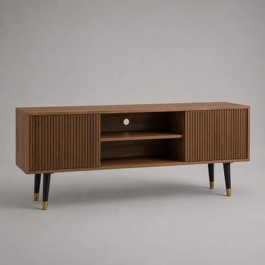 Mobile TV rettangolare in legno con 2 ante scanalate, ripiano e passacavi, 140 x 40 x 60 cm, marrone noce, nero e ottone
